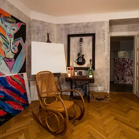 Authentic Art براغ